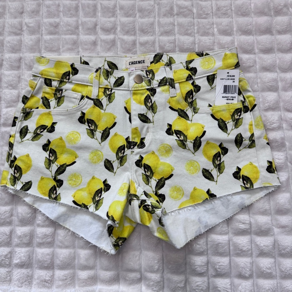 NEW LāAgence 26 Audrey Lemon Print Denim Shortsā ~ Summer Beach Lemons Novelty